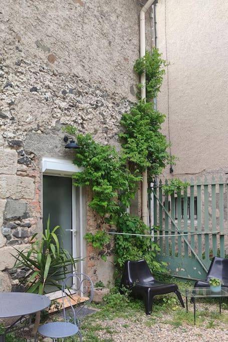 Gîte pour 2 personnes, avec terrasse et jardin à Caux - 4