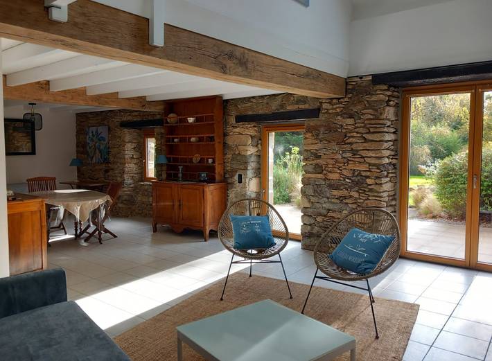 Gîte pour 6 personnes, avec terrasse et jardin à Le Tour-du-Parc - 4