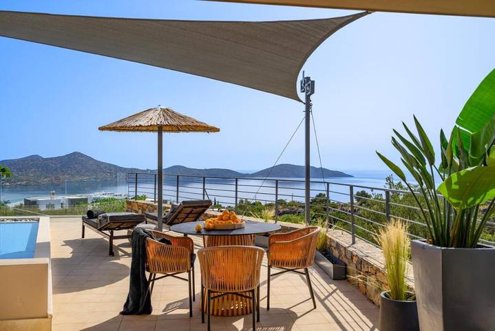 Villa pour 4 personnes, avec vue ainsi que piscine et jardin dans Elounda - 2