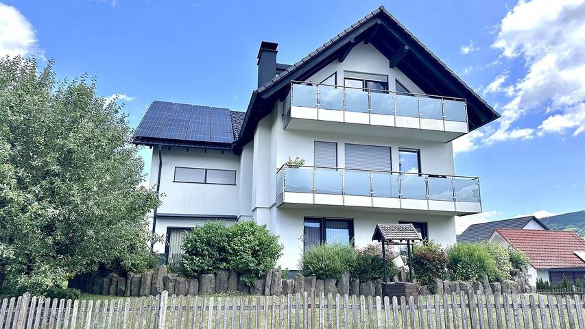 Ferienwohnung für 4 Personen, mit Balkon an der Rhön