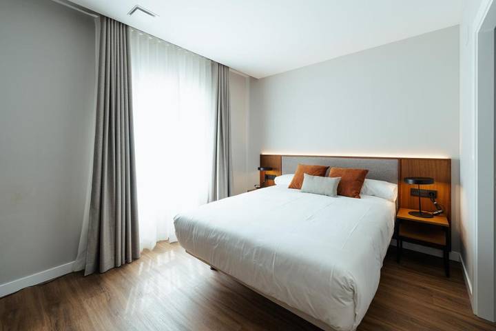 Gîte pour 2 personnes, avec terrasse ainsi que sauna et vue à León