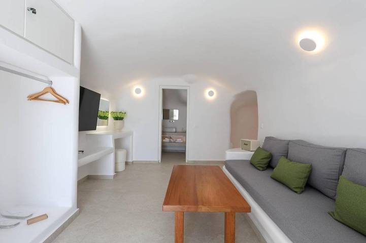 Chambre d’hôte pour 3 personnes, avec jardin et jacuzzi à Thera - 3