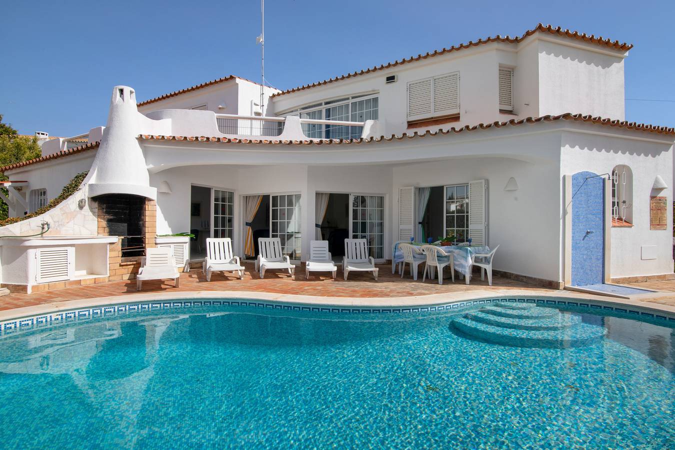 Villa 'Rebelo' with Private Pool, Private Garden and Wi-Fi in Albufeira, Faro District