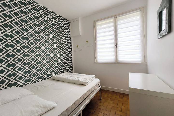 Location de vacances pour 6 personnes, avec jardin à Parigné-l'Évêque - 2