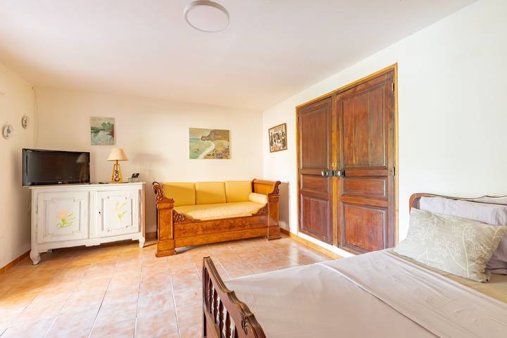Ganze Wohnung, Ferienwohnung für 3 Personen mit Whirlpool in Carcassonne, Carcassonne und Umgebung