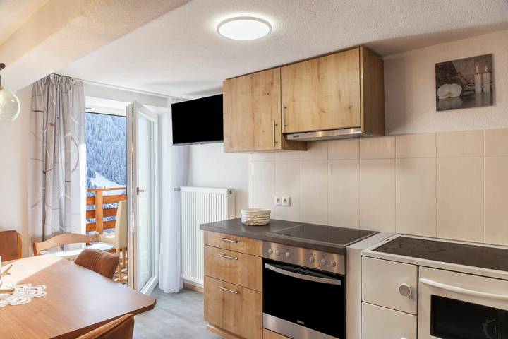 Ganze Wohnung, Ferienwohnung "Emma" mit Bergblick, Balkon und WLAN in Kappl, Verwall