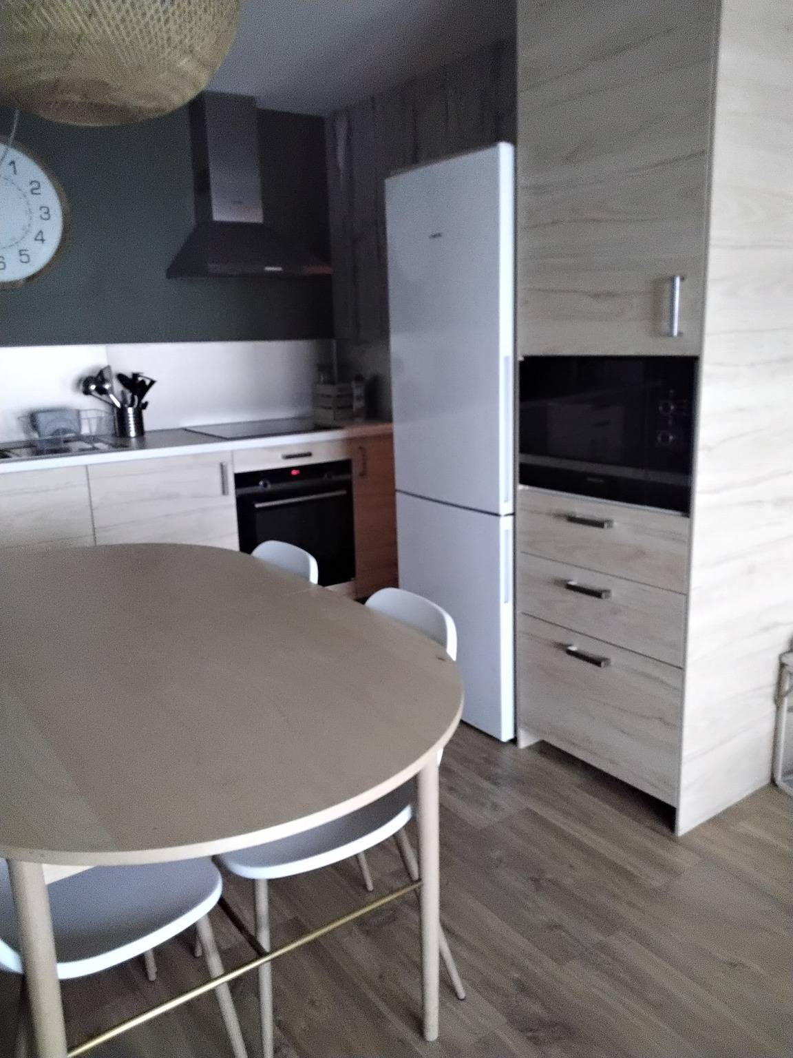 Ganze Wohnung, Charmante Wohnung in Reims mit atemberaubendem Stadtblick. in Reims, Marne