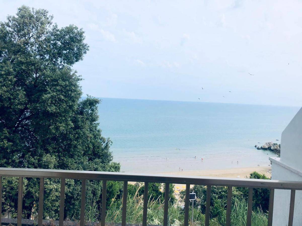 Studio in Spiaggia Due Pini, Rodi