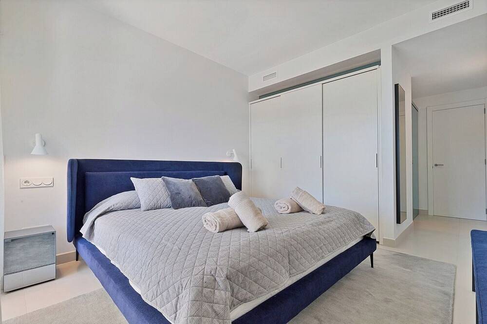 Entire apartment, Amazing spacious apartment - Reserva Del Higueron in La Capellania, Benalmádena