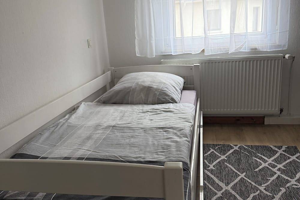 Ganze Wohnung, Ein Zimmer Apartment in Paderborn, Nordrhein-Westfalen