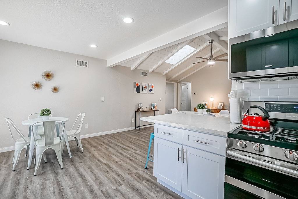 Funtierland + Adventure House + Close to Disney + Renovated+ Pool in Anaheim, Orange County