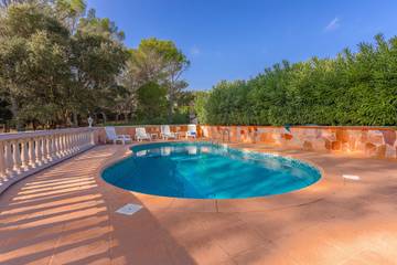 Villa pour 4 Personnes dans Saint-Raphaël, Région de Draguignan, Photo 2