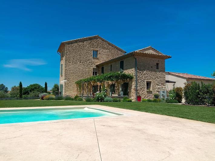 Maison d’hôte pour 2 personnes, avec terrasse et piscine ainsi que jardin et vue à Mazan - 4