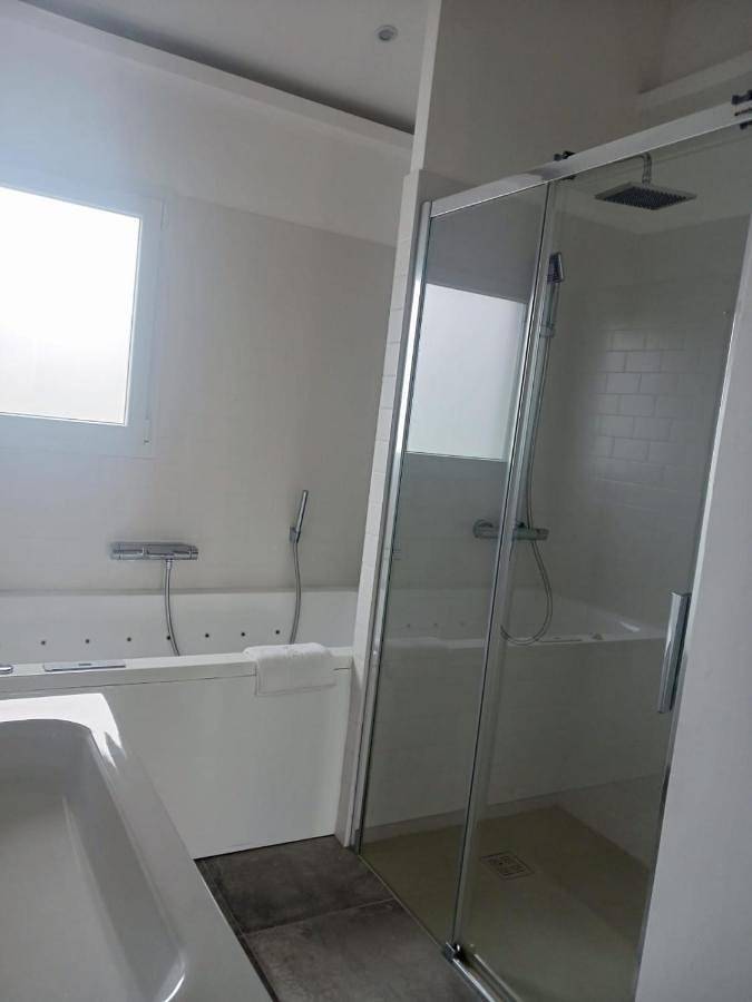 Location de vacances pour 4 personnes, avec terrasse, animaux acceptés à Villars-les-Dombes - 3