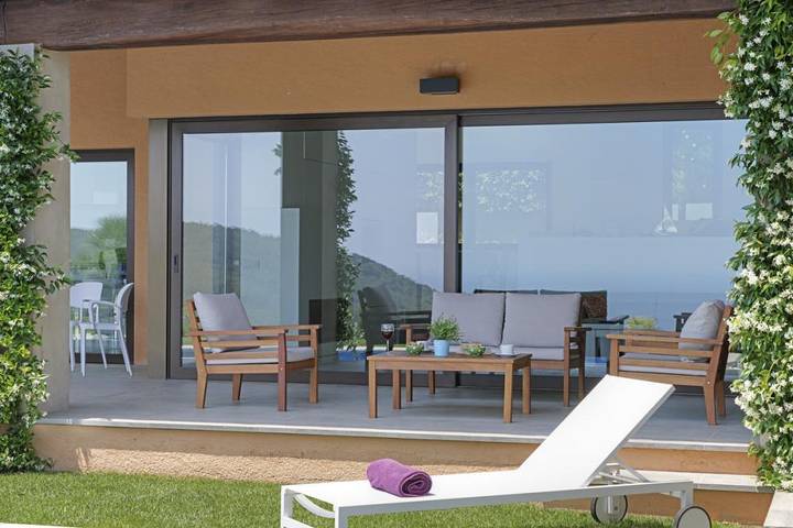 Chalet para 8 personas, con terraza además de vistas y jardín en Provincia de Gerona - 4