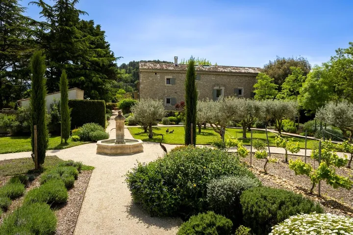 Casa de vacaciones para 4 personas, con jardín y piscina - 1