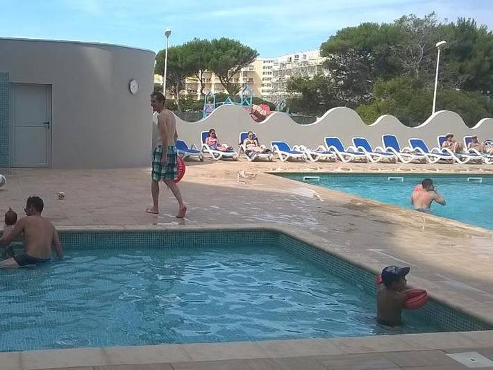 Camping pour 7 personnes, avec sauna et bassin pour enfant, animaux acceptés à Le Barcarès