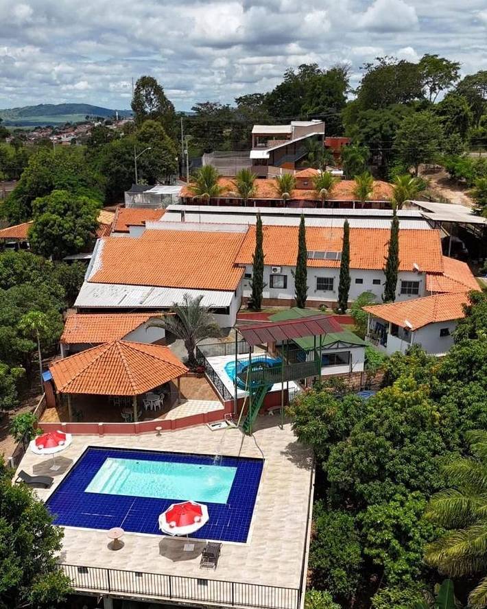 Pousadas para 2 pessoas, com balcão em São João Batista do Glória