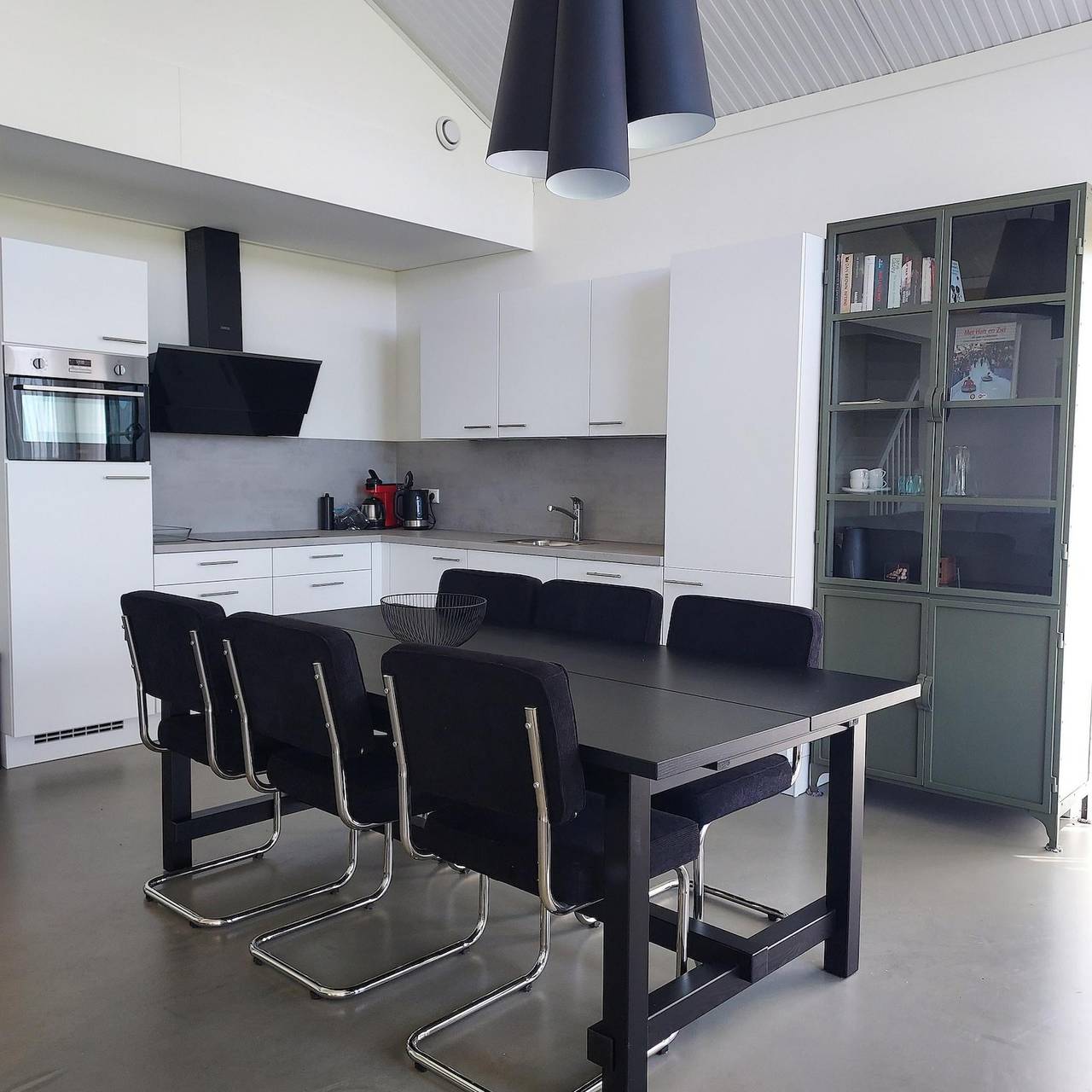 Tusken de Marren — Anker 8p. in Akkrum, Friesland