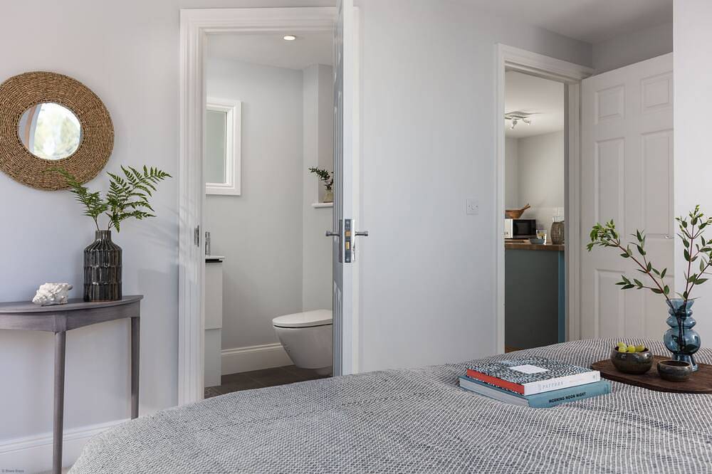 Entire apartment, Flat 2 Strand House - harbourside apartment in the heart of Padstow sleeping 2 in Padstow, Cornwall