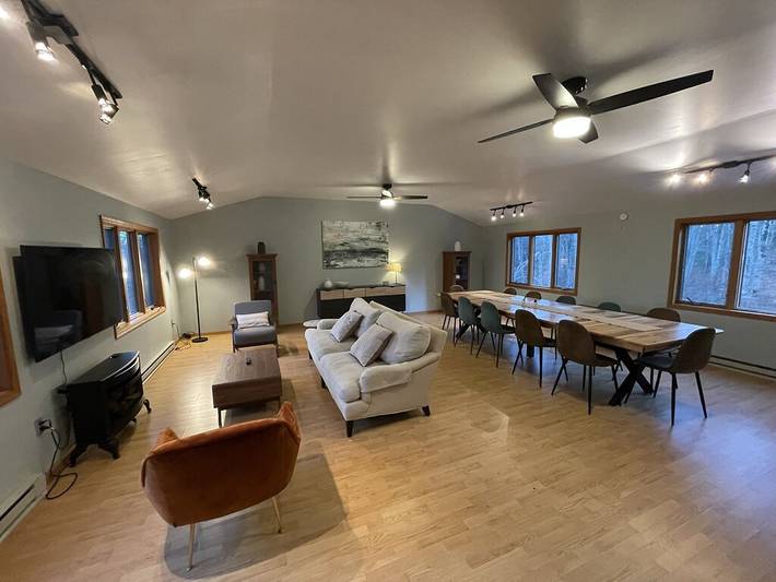 Chalet for 12 people, with yard and sauna in Pocono Mountains