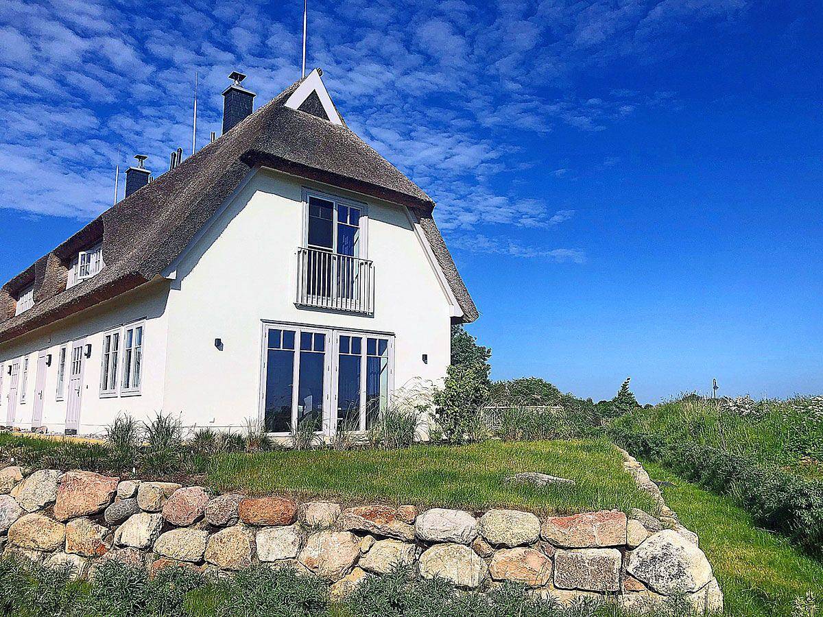 Strandnah und Seeblick über 2 Etagen mit Waschmaschine, Sauna und Internet in Lancken, Dranske
