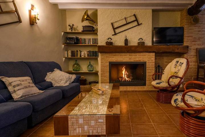 Casa rural para 10 personas, con Terraza y Jacuzzi además de Jardín y Piscina en Provincia de Albacete - 2