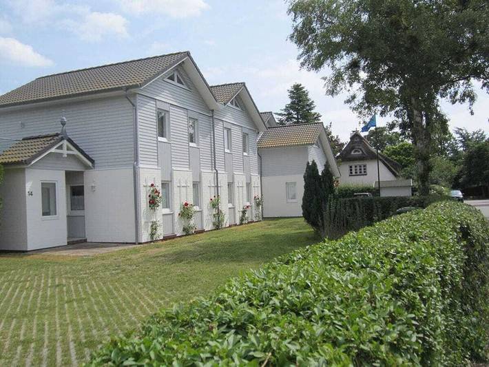 Ferienhaus für 4 Personen, mit Whirlpool und Balkon in Falshöft - 2