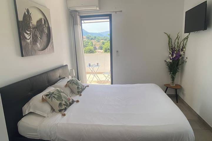 Location de vacances pour 6 personnes, avec jardin et balcon à La Gaude - 3