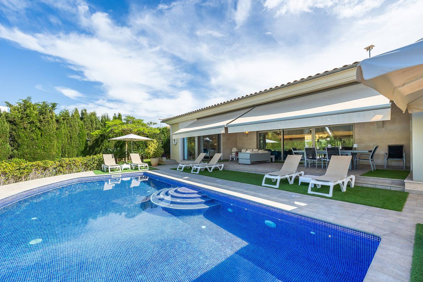 Villa Bellviure in Palma mit Bergblick, privatem Pool, Terrasse und Wlan in Sant Marçal, Marratxí
