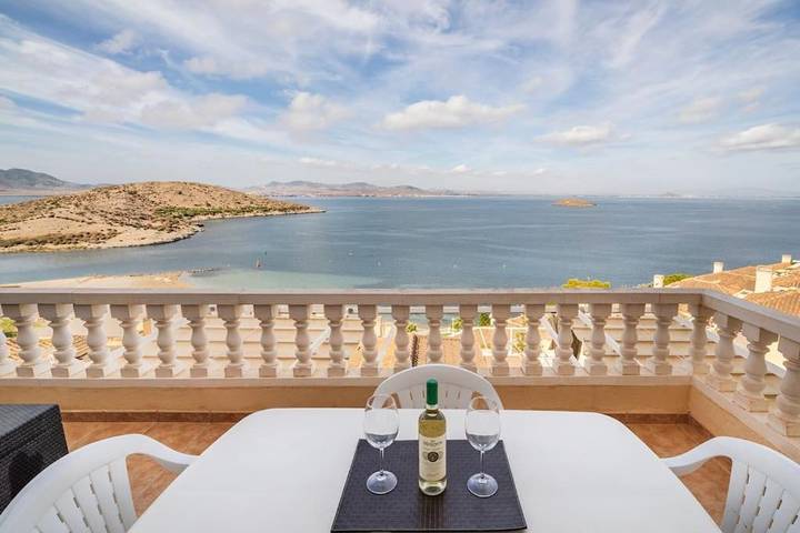 Gîte pour 6 personnes, avec jardin ainsi que vue et piscine dans La Manga del Mar Menor - 2