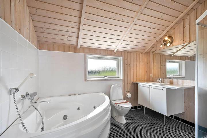 Ferienhaus für 6 Personen, mit Terrasse und Sauna sowie Whirlpool in Lemvig - 4