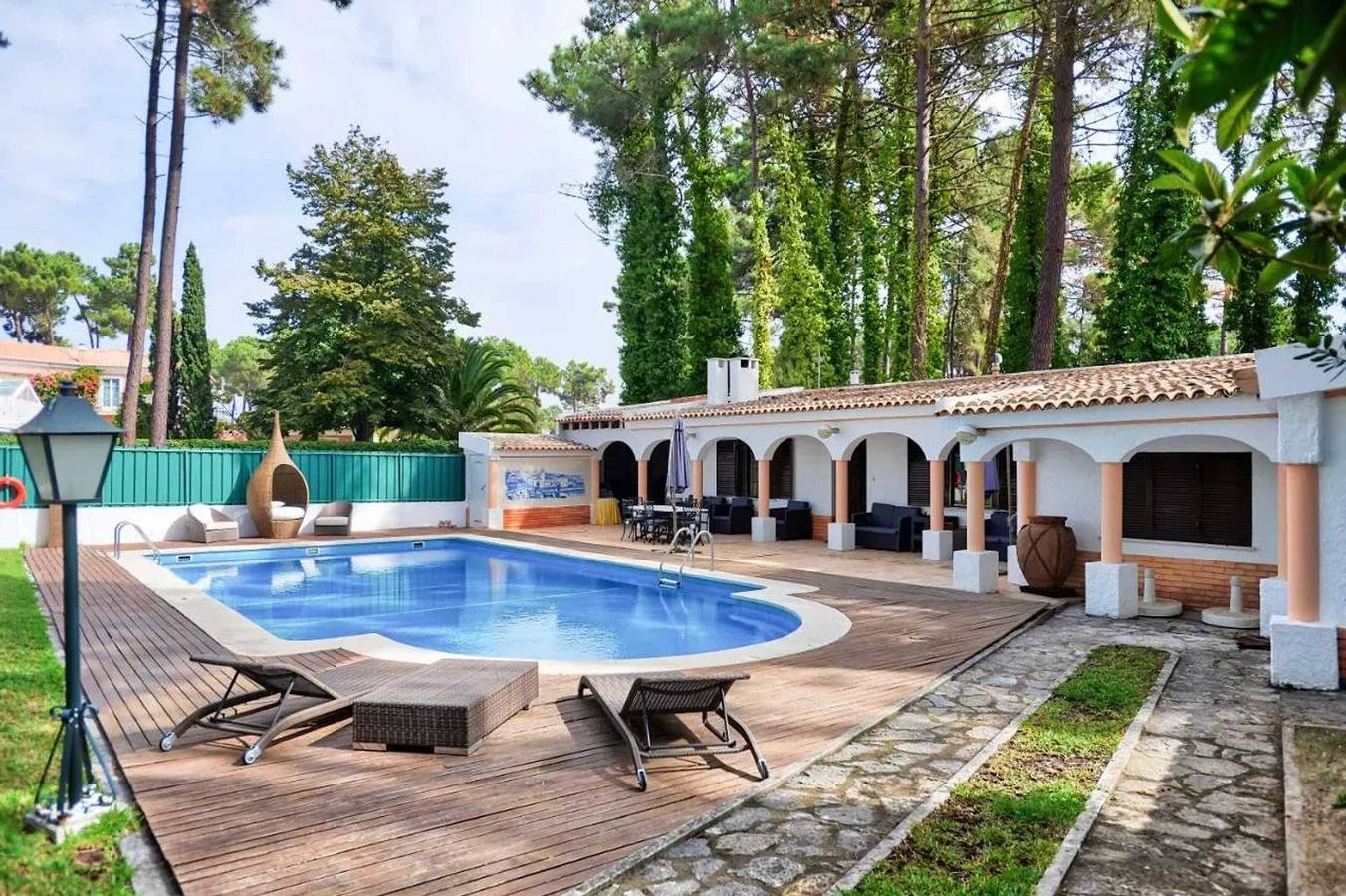 Villa para 4 Pessoas em Aroeira, Corroios