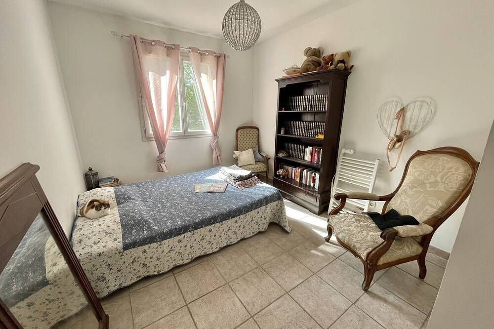 Beautiful, quiet villa, not overlooked, 10 minutes from Nîmes! in Poulx, Region de Nimes