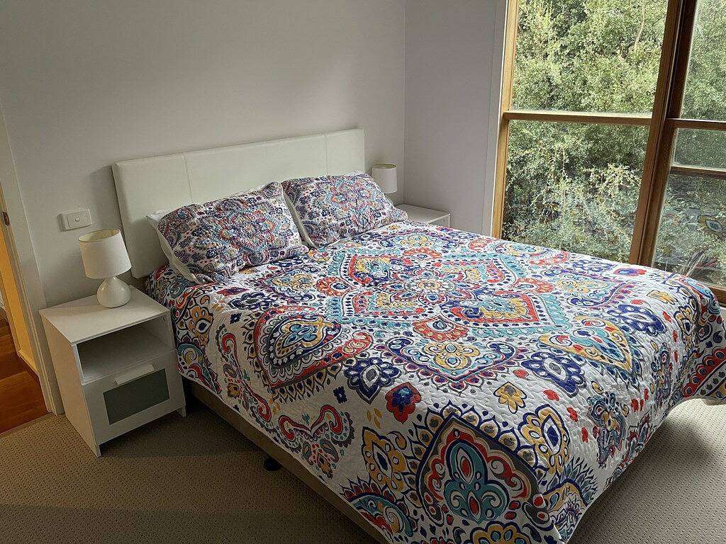 3/4 Morgen Beach House, zu Fuß zum Strand auf der Promenade, Familiengruppen und Haustiere willkommen in Melbourne, Mornington Peninsula