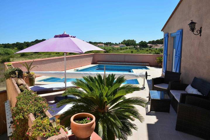 Gîte pour 2 personnes, avec terrasse et piscine dans les Pyrénées-Orientales
