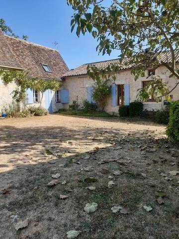 Gîte pour 2 personnes, avec vue ainsi que jardin et terrasse à Saint-Léon-d'Issigeac