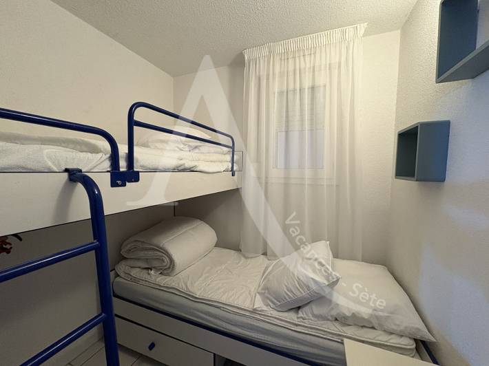 Gîte pour 6 personnes, avec terrasse dans Plage Lazaret - 4