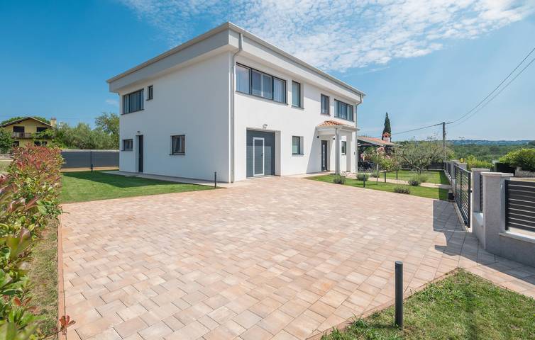 Ferienhaus für 10 Personen, mit Terrasse und Whirlpool sowie Sauna in Tar-Vabriga