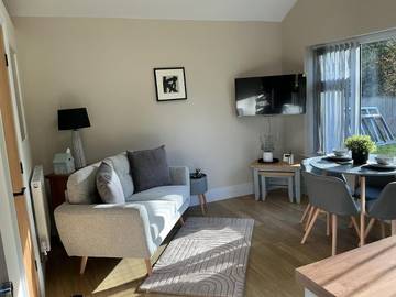 Location de vacances pour 2 personnes, avec terrasse ainsi que vue et jardin à Burnley