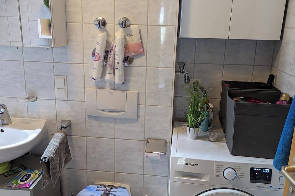 Ganze Wohnung, 1 Zimmer Wohnung in der Nähe von Berlin inklusive Garage/Fahrrad. Alleinnutzung. in Mühlenbecker Land, Ruppiner Seenland
