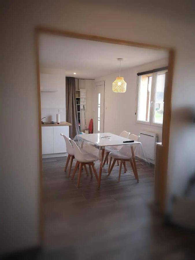 Gîte pour 4 personnes, avec terrasse et jardin à Valliquerville - 3