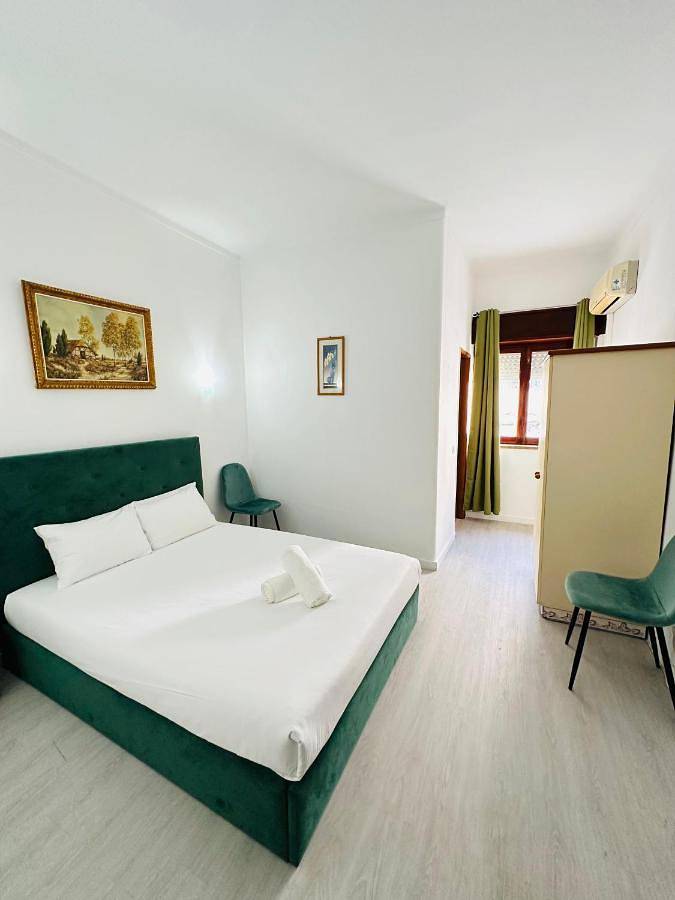 Twin Room with Private Bathroom in Portimão, Distrito de Faro
