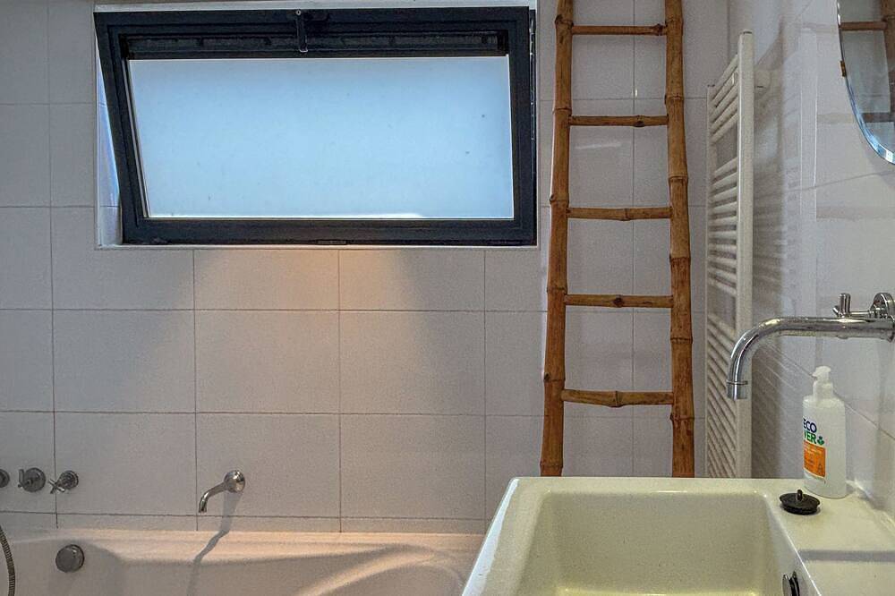 Stilvolle Wasservilla mit privater Dachterrasse & Klimaanlage. in Amsterdam Oud-Zuid, Nordholland