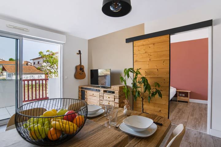 Gîte pour 4 personnes, avec terrasse, adapté aux familles à Hendaye - 2