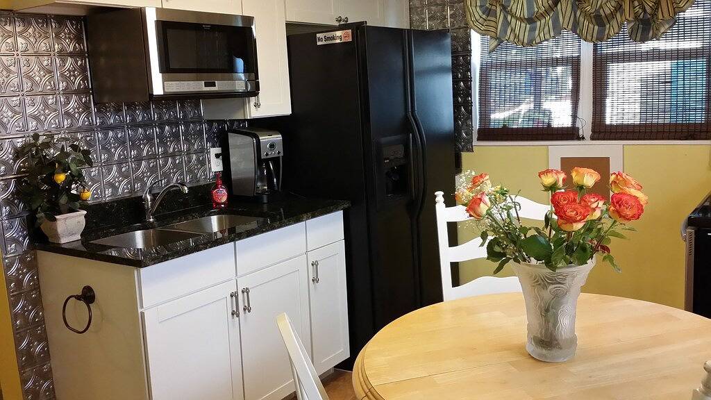 Neu renoviertes Beach Cottage 300 Schritte vom Strand entfernt. Haustierfreundlich! in Clearwater Beach, Clearwater