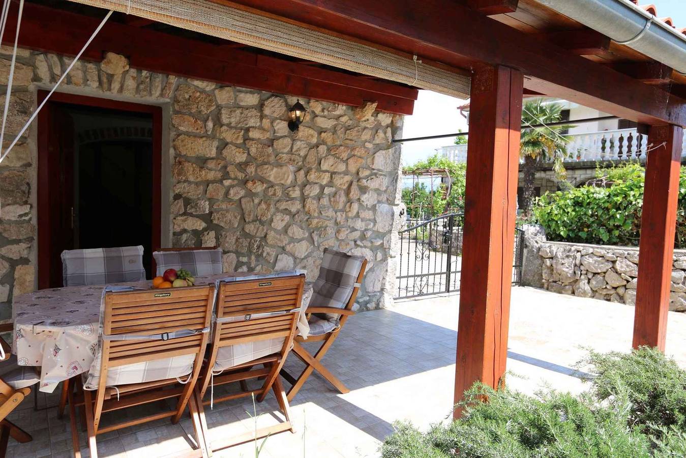 Maison de vacances de style méditerranéen en pierre  in Poljé, Krk