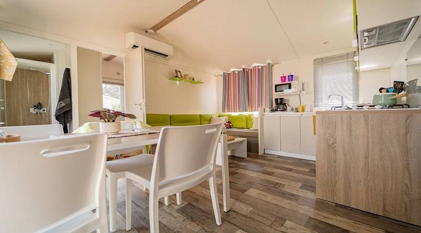 Mobil home pour 6 personnes, avec bassin pour enfant à Laroque-des-Albères - 4