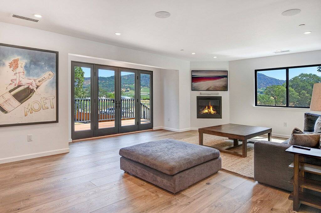 The Burndale Barn Wine Country Vacation Home in California North Coast