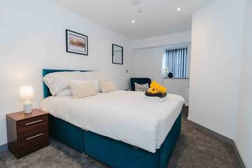 Apartment for 6 People in Kingston upon Hull, Yorkshire, Photo 2